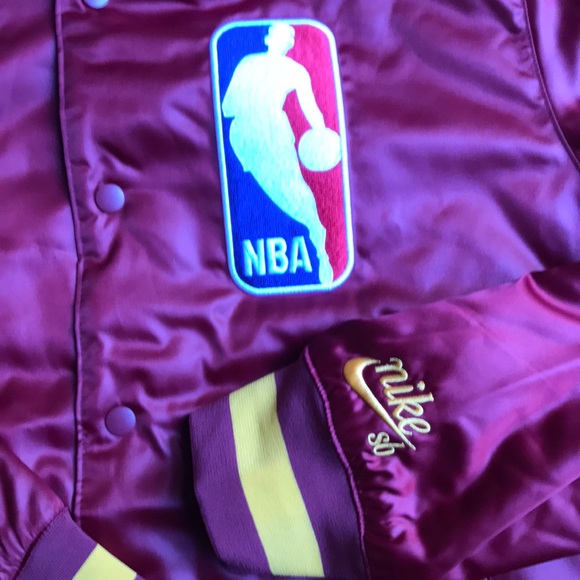 Nike SBxNBA Bomber Jacket - Picture 5 of 7